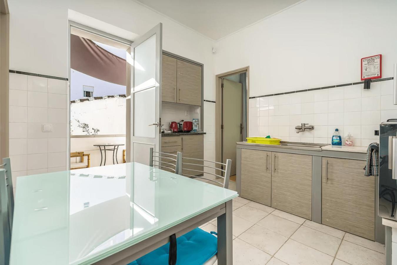 Lovely Apartment In Lagos With Terrace - Close To Beach Екстериор снимка
